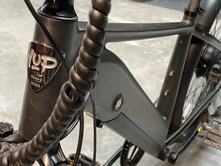 Ride1Up Turris XR Front Suspension Ebike 18"