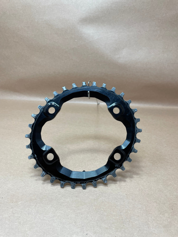 AbsoluteBLACK 32T 96BCD (Asymetric)Oval Chainring Black