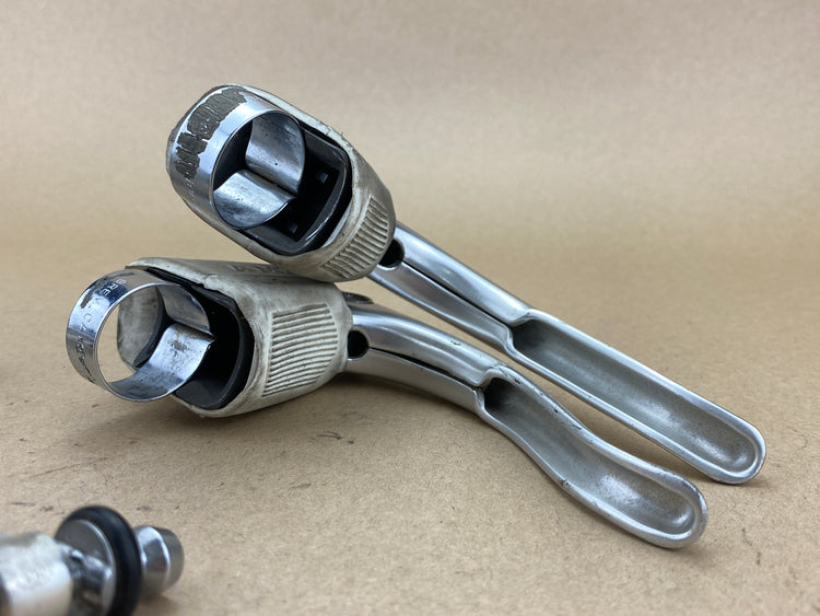 Campagnolo Nuovo Record Recessed Rim Brake Set and Non-Aero Levers