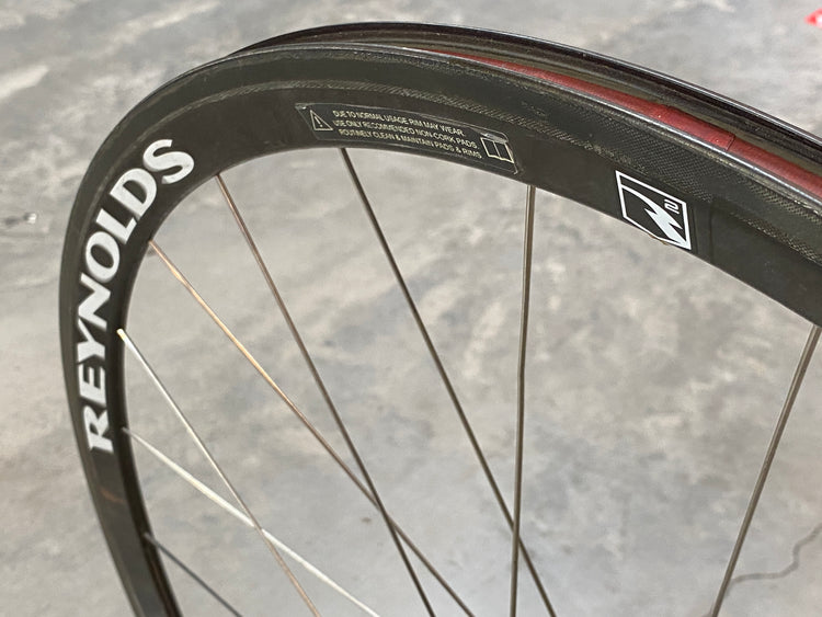 Reynolds R2 700c Carbon Rim Brake Clincher Rear Wheel