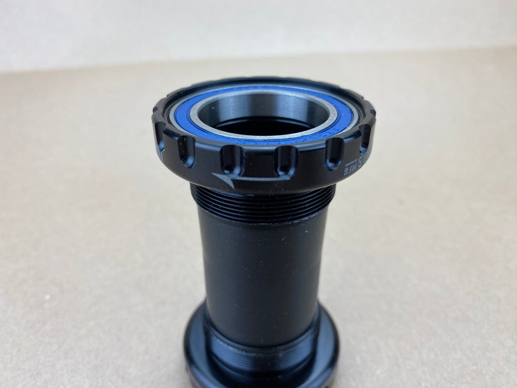 Wheels Mfg. Abec-3 Bottom Bracket Dub Italian