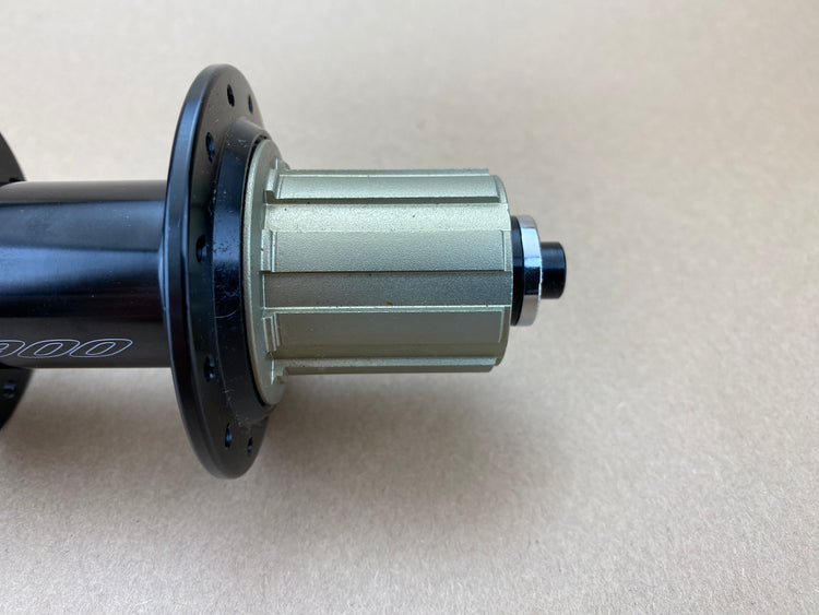Oval Concepts 900 Rear Hub 24 hole 10 x 135 HG Disc 1
