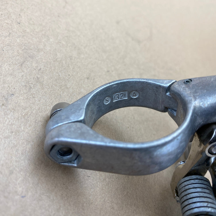 close up of the derailleur clamp