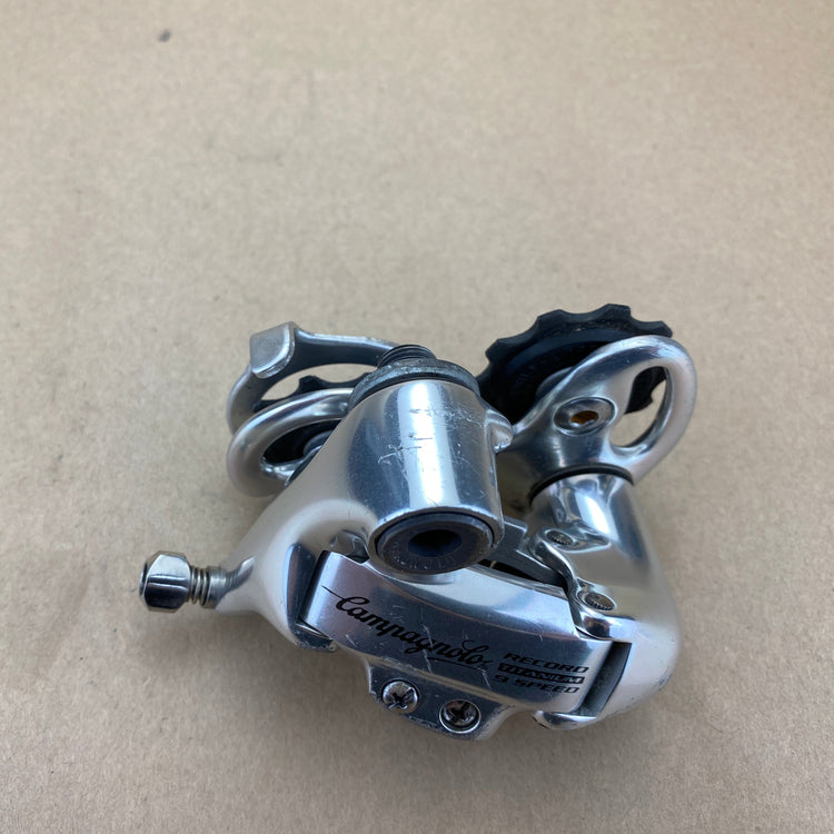 scratches on top of the derailleur