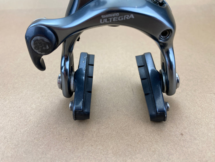 scratches on the rear brake pad holders
