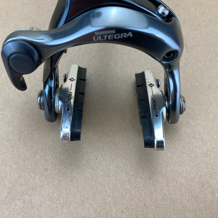 scratches on the front brake pads