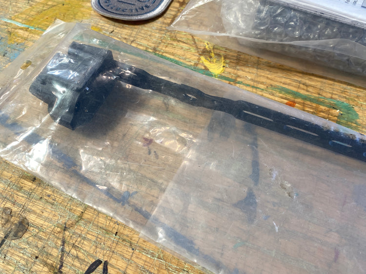 Shimano Ultegra Di2 Battery External Mount and SM-BCR1 Charger