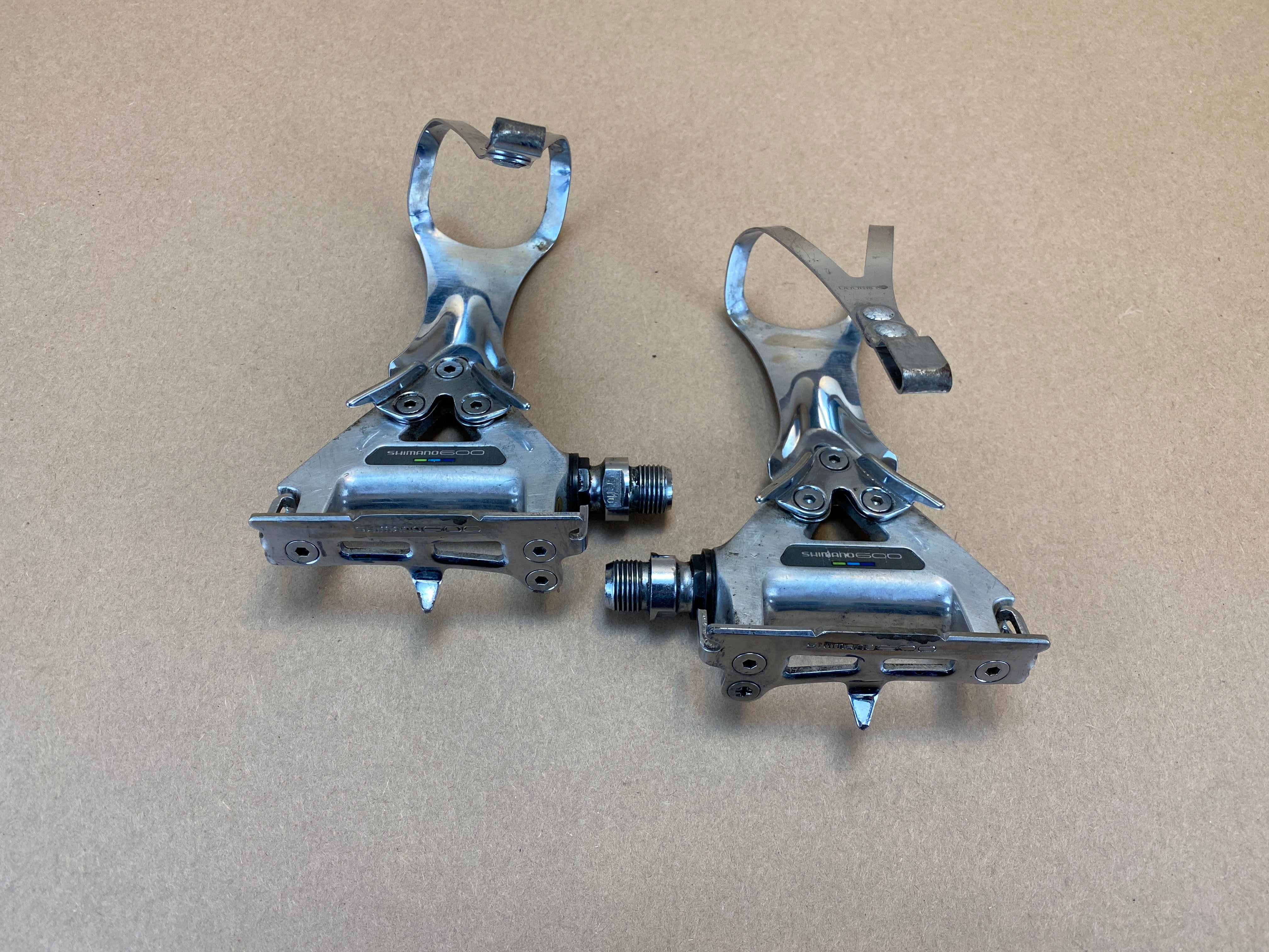 shimano 600 ax pedale adapter Toe Clip Pedals Kostenloser Versand Farbe:Silver Reflective Its compatible with pedals Electro-Harmonix EHX 2020-2.0 Pedal