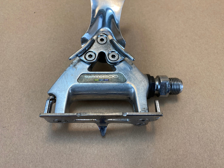 close up of the left pedal