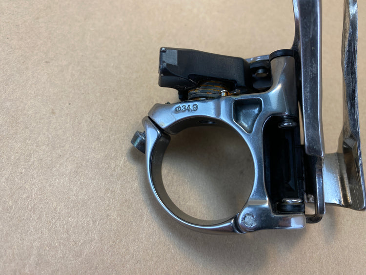 close up of the front derailleur size