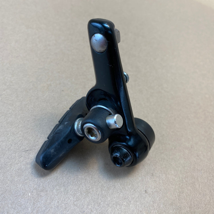 the right brake arm