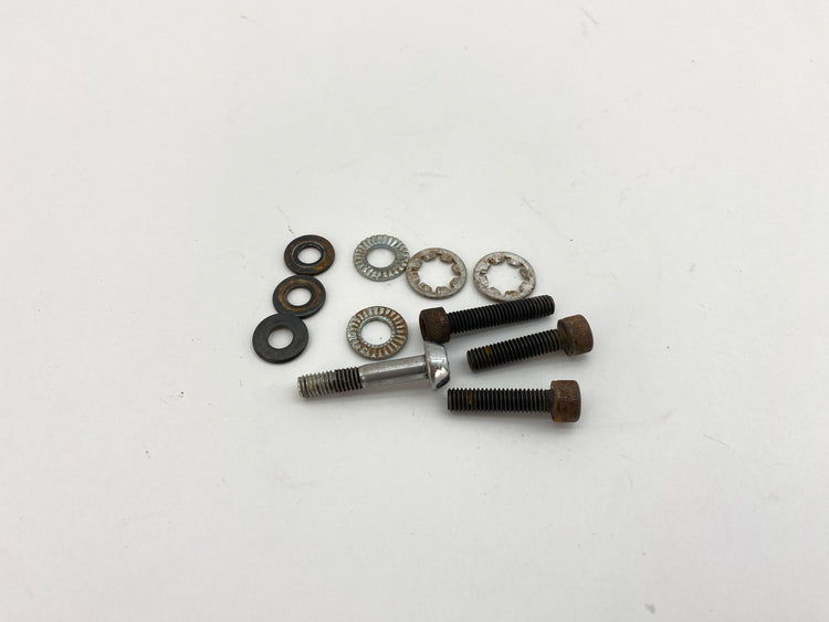 close up of the mounting hardware