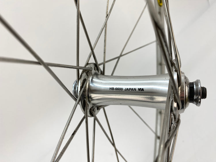 close up of the hub model number