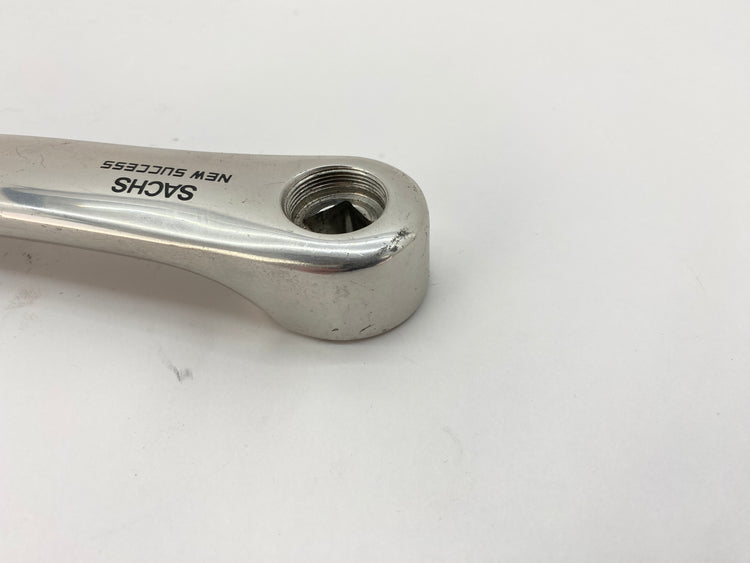 scratches on the crank arm short end