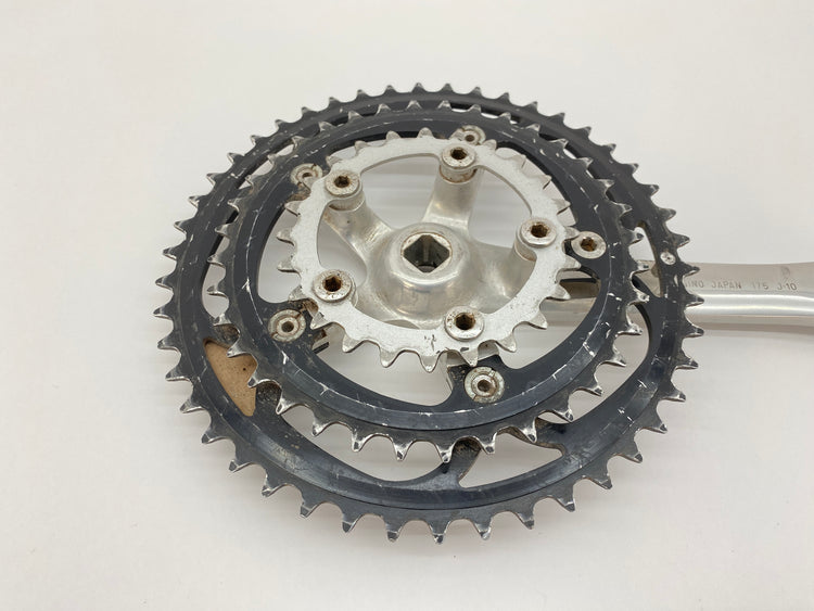 inside view of the chainrings