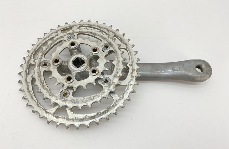 backside view of the chainrings
