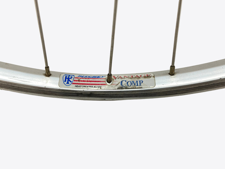 close up of the rim label