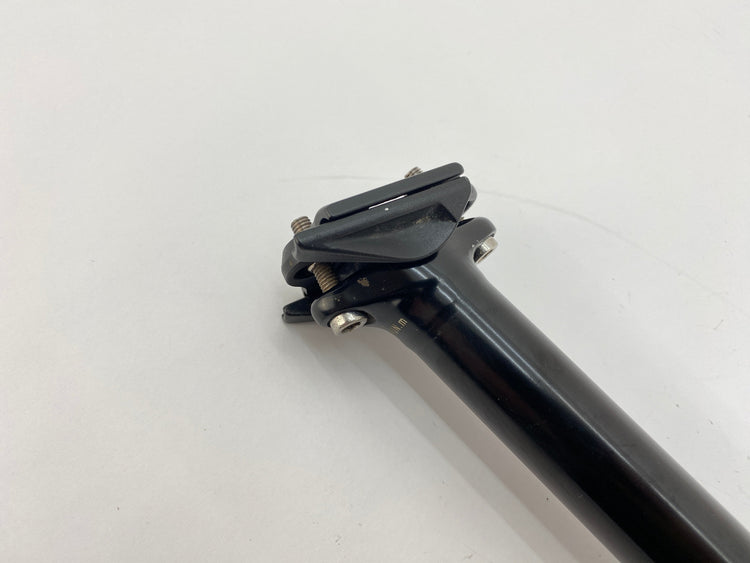 close up of the seat clamp