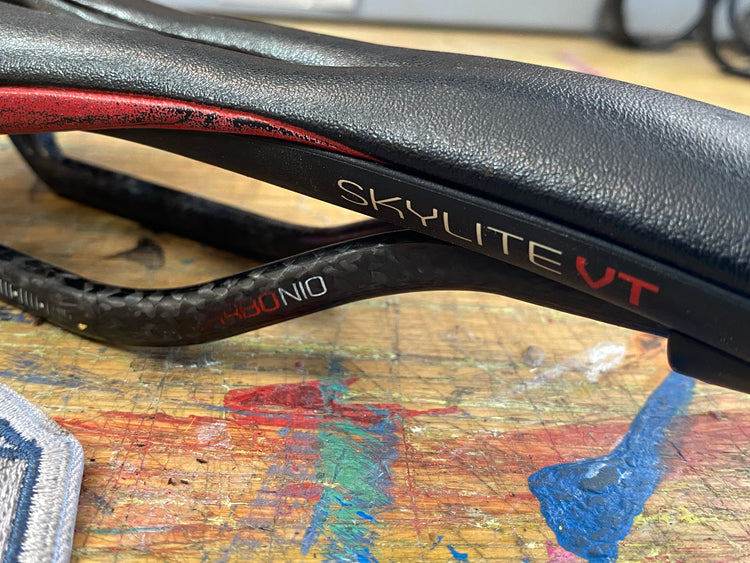 Astute Skylite VT Carbonio Saddle