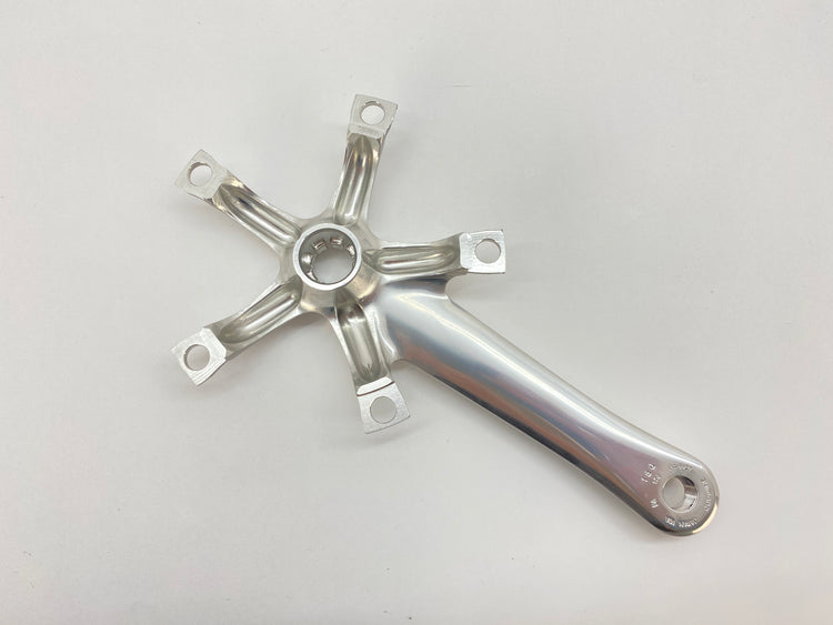 backside view of the crank arm