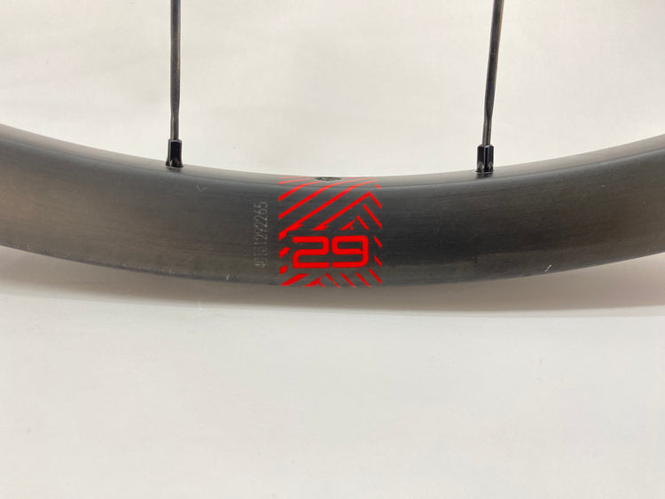 close up of the wheel size