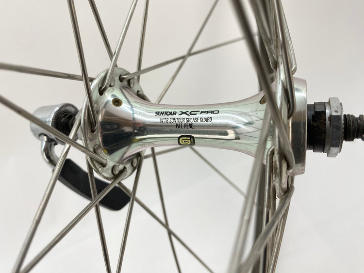 close up of the front hub