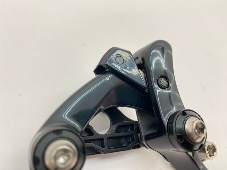 scratches on the main brake arm