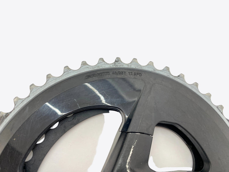 close up of the chainring size