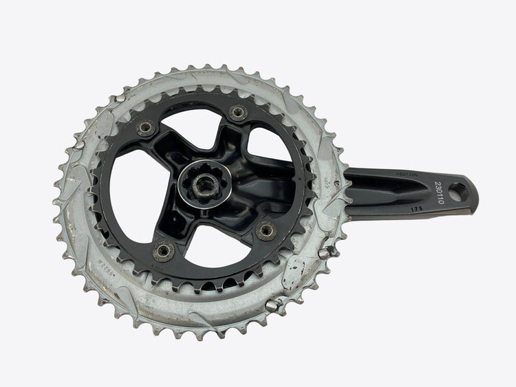 backside view of the chainrings