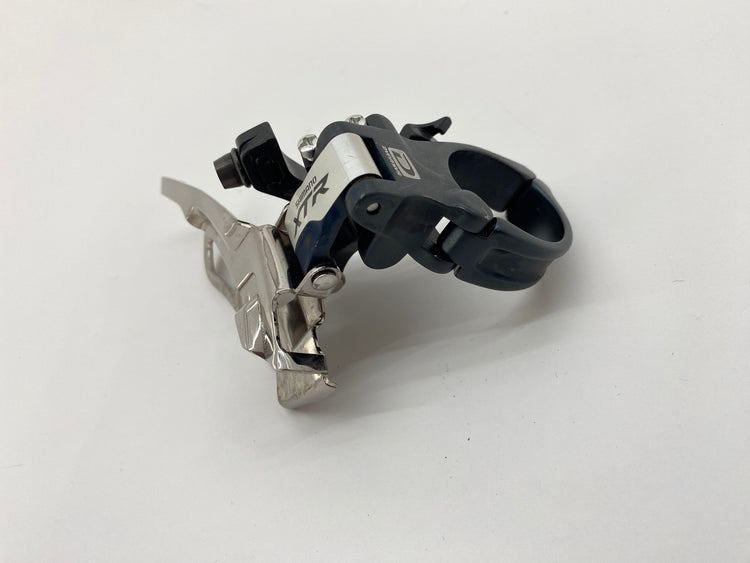 front view of the derailleur