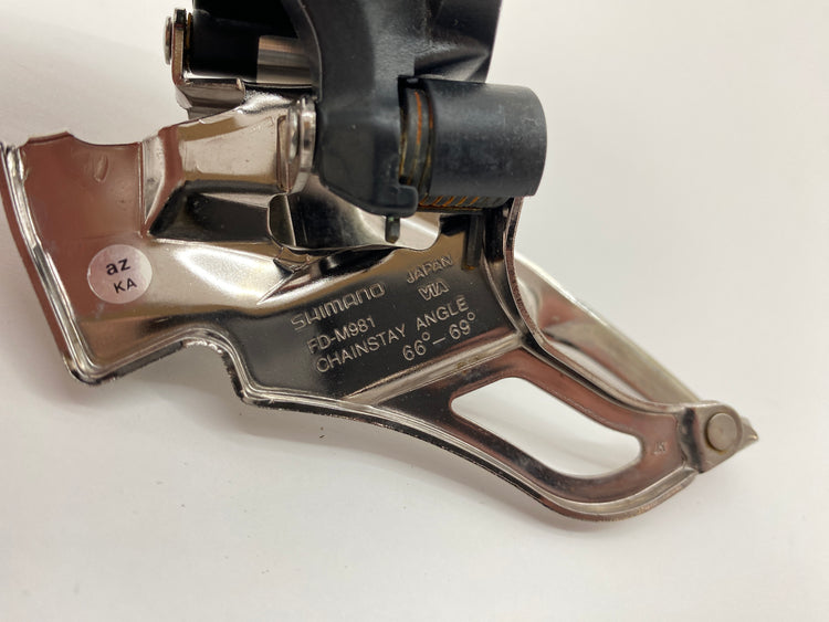 close up of the model number