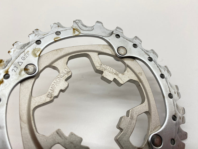 close up of the 23-25 cogs