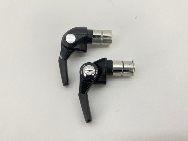 right side view of the shifters