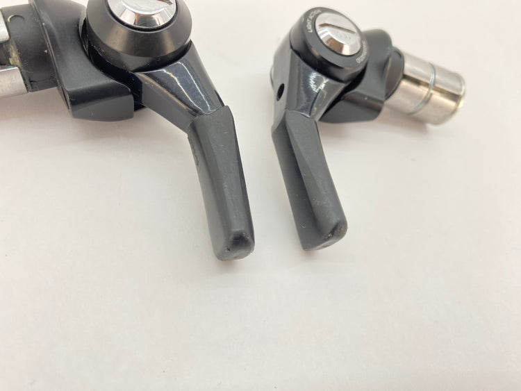close up of the shifter ends