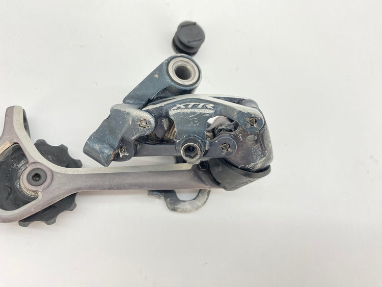 underside view of the derailleur