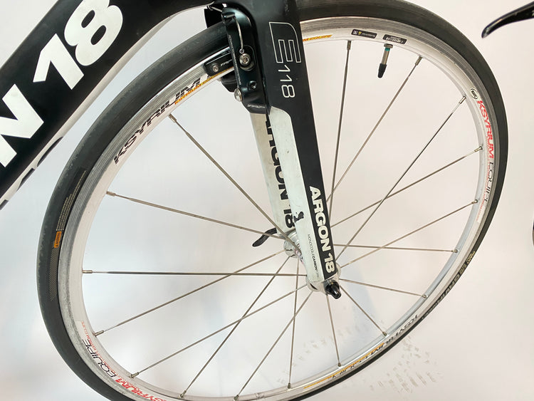 view of the right fork leg.