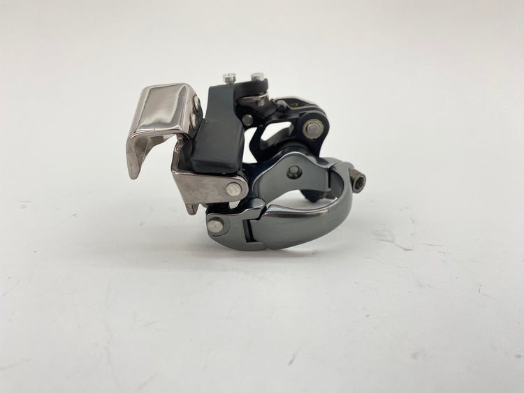 front view of the derailleur
