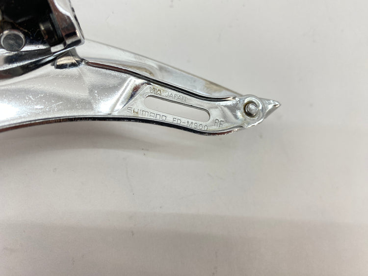 close up of the model number