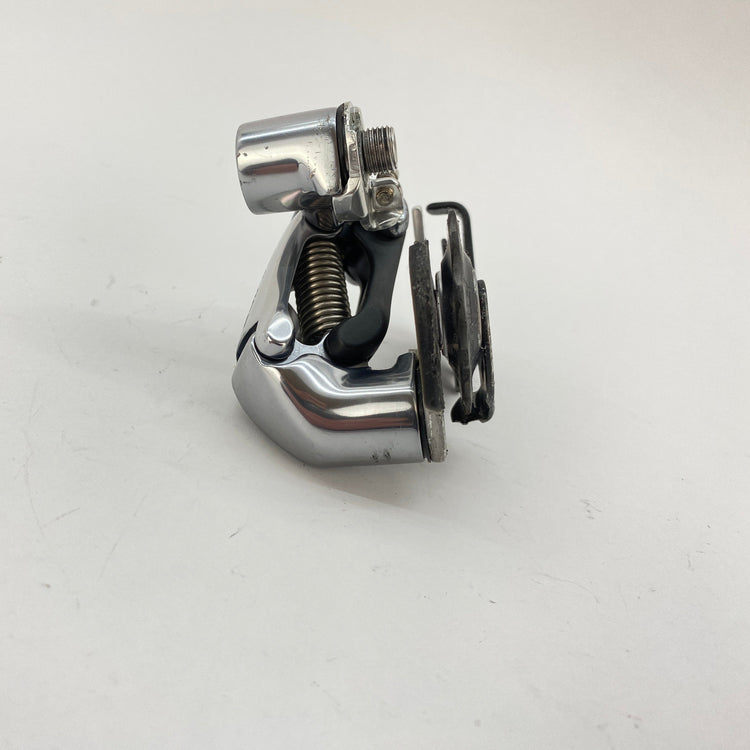 front view of the derailleur