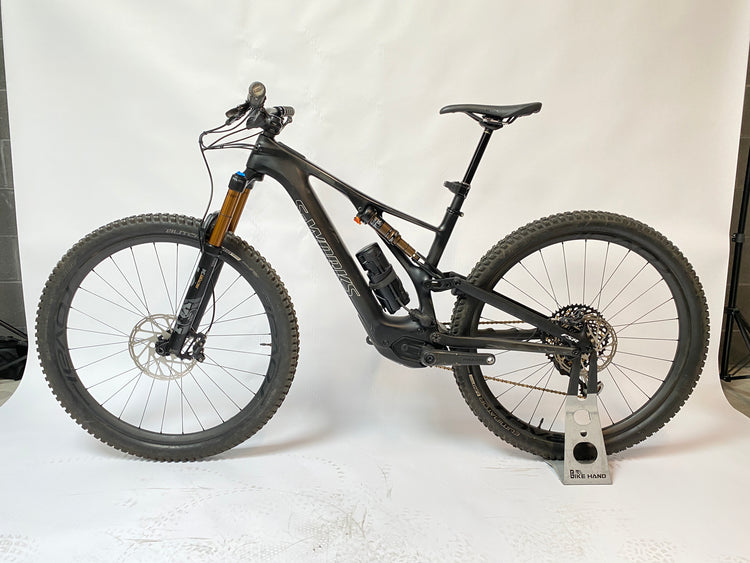 left side view of the bike