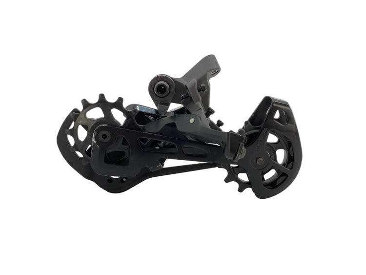 backside view of the derailleur