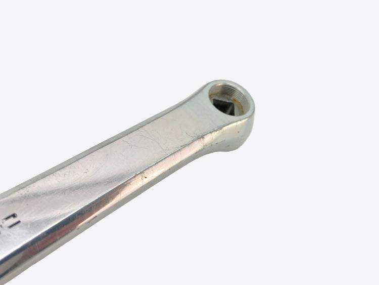 scratches on the left crank arm