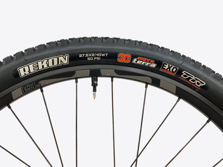 the tire label