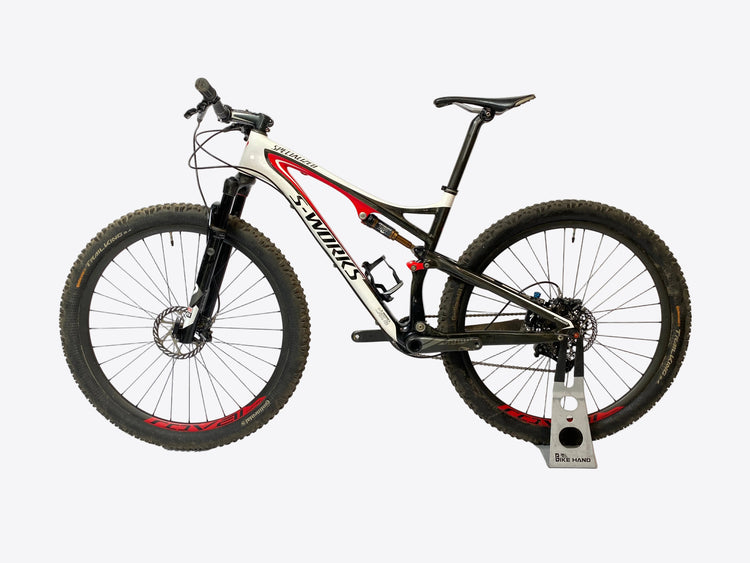 left side view of the bike