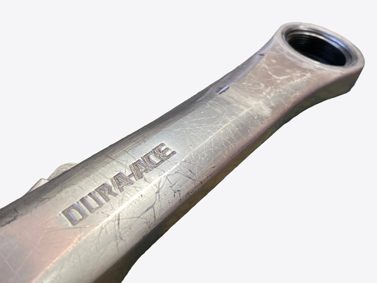 scratches on the right crank arm