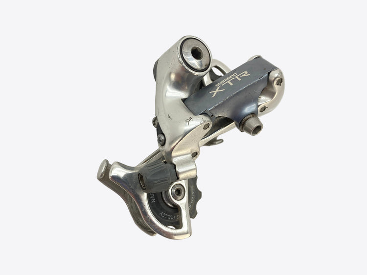 underside view of the derailleur