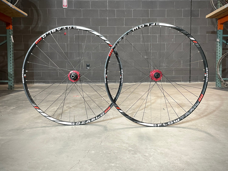 Novatec Flow Trail/Diablo 29" Tubeless Disc Wheelset Non Boost