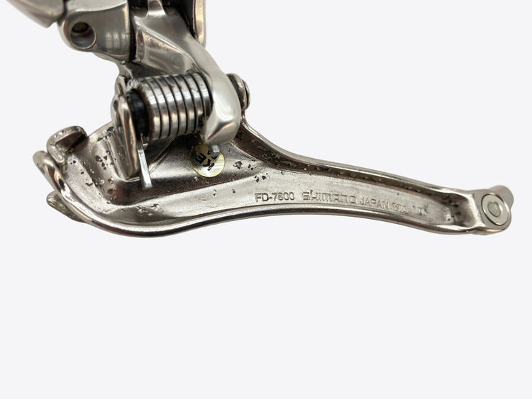 close up of the model number