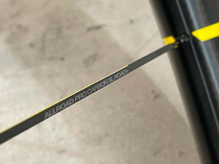 Mavic Allroad Pro Carbon SL 650b 27.5 Gravel Front Wheel
