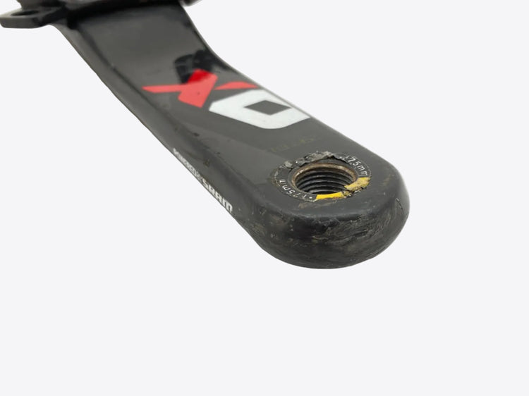 close up of the crank arm end
